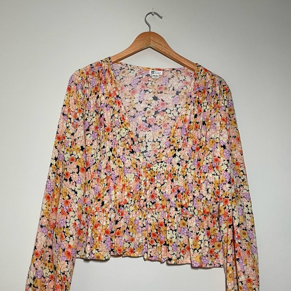 Billabong Catching Feelings Top Jrs M - Picture 3 of 9